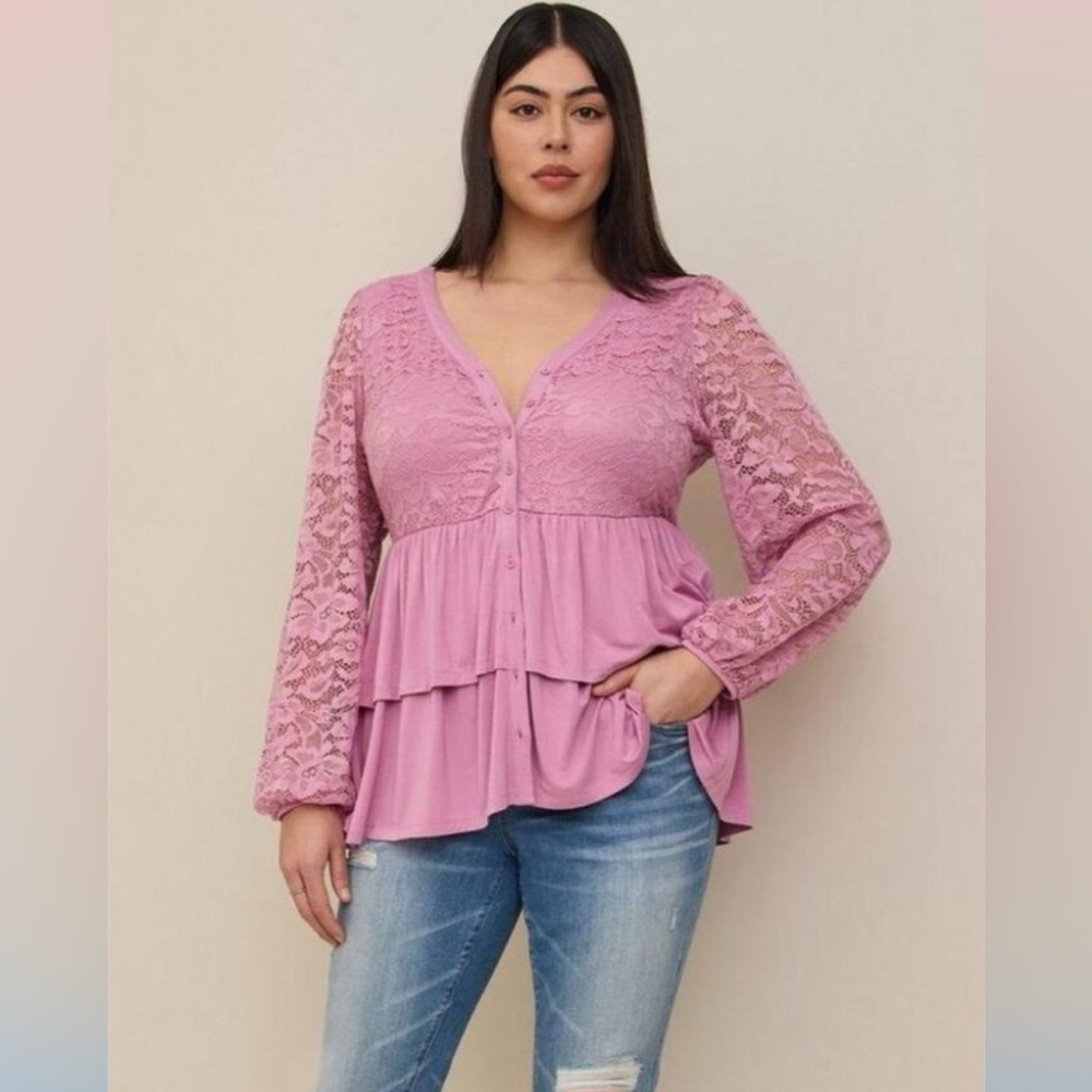 Torrid Mauve Babydoll Lace Super Soft Mix Tiered Button-Down Top. Size 1X